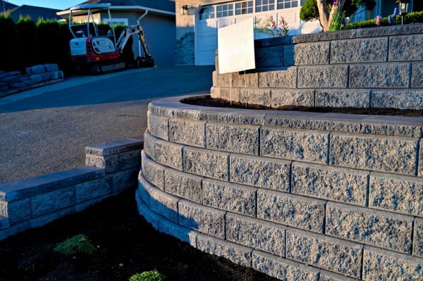 Stone Retaining Wall Repair in Youngstown